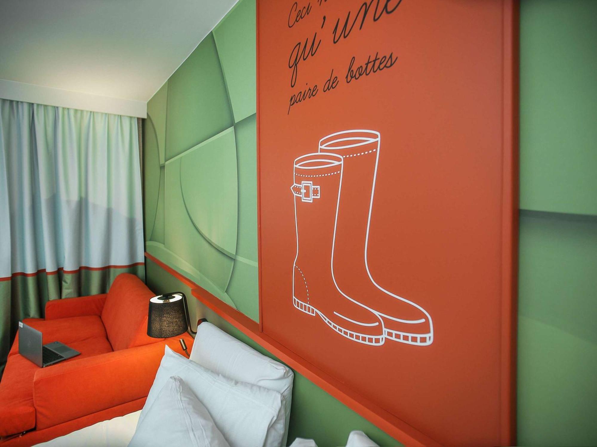 Ibis Styles Lisieux Normandie Екстериор снимка