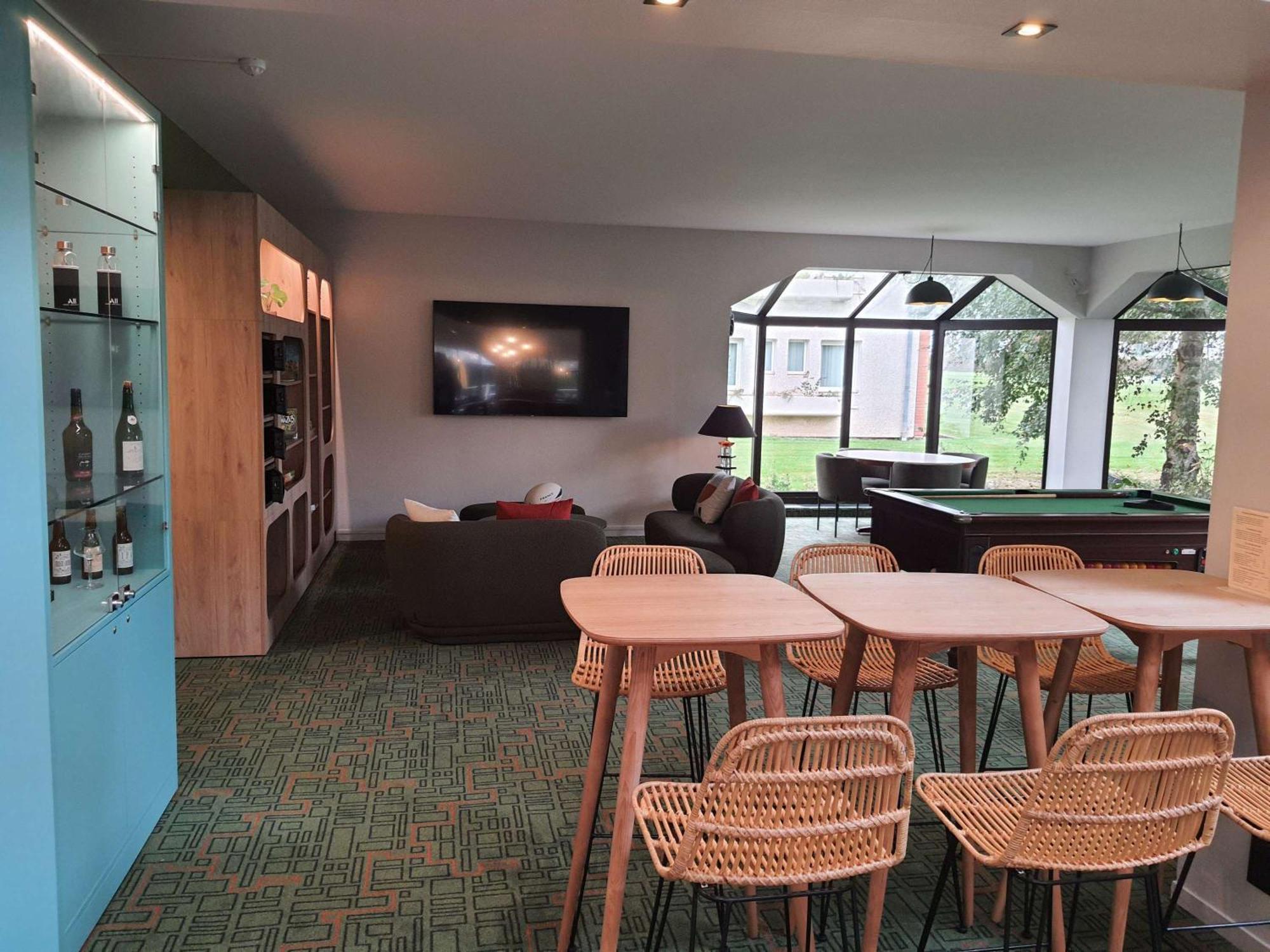 Ibis Styles Lisieux Normandie Екстериор снимка