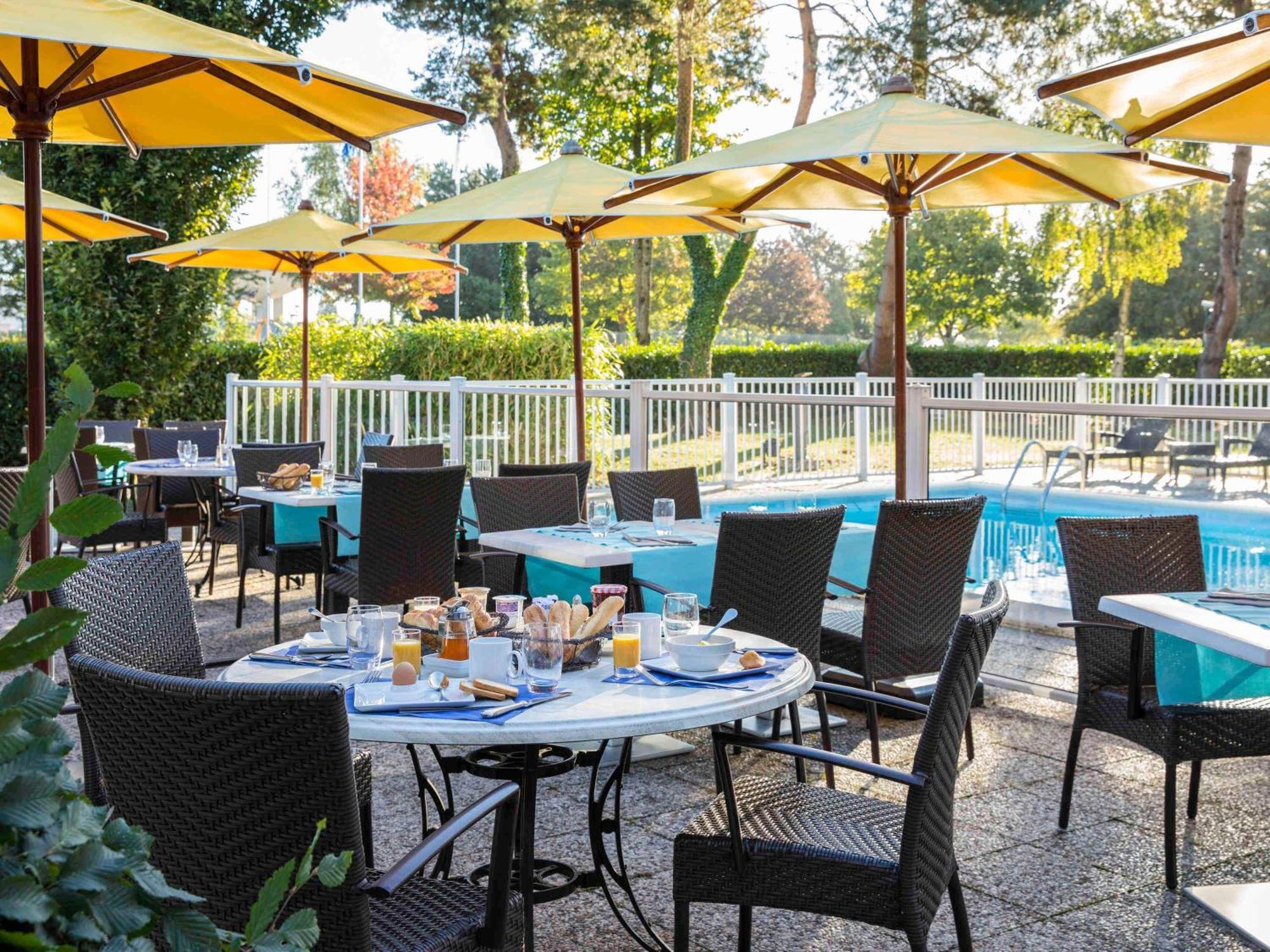 Ibis Styles Lisieux Normandie Екстериор снимка