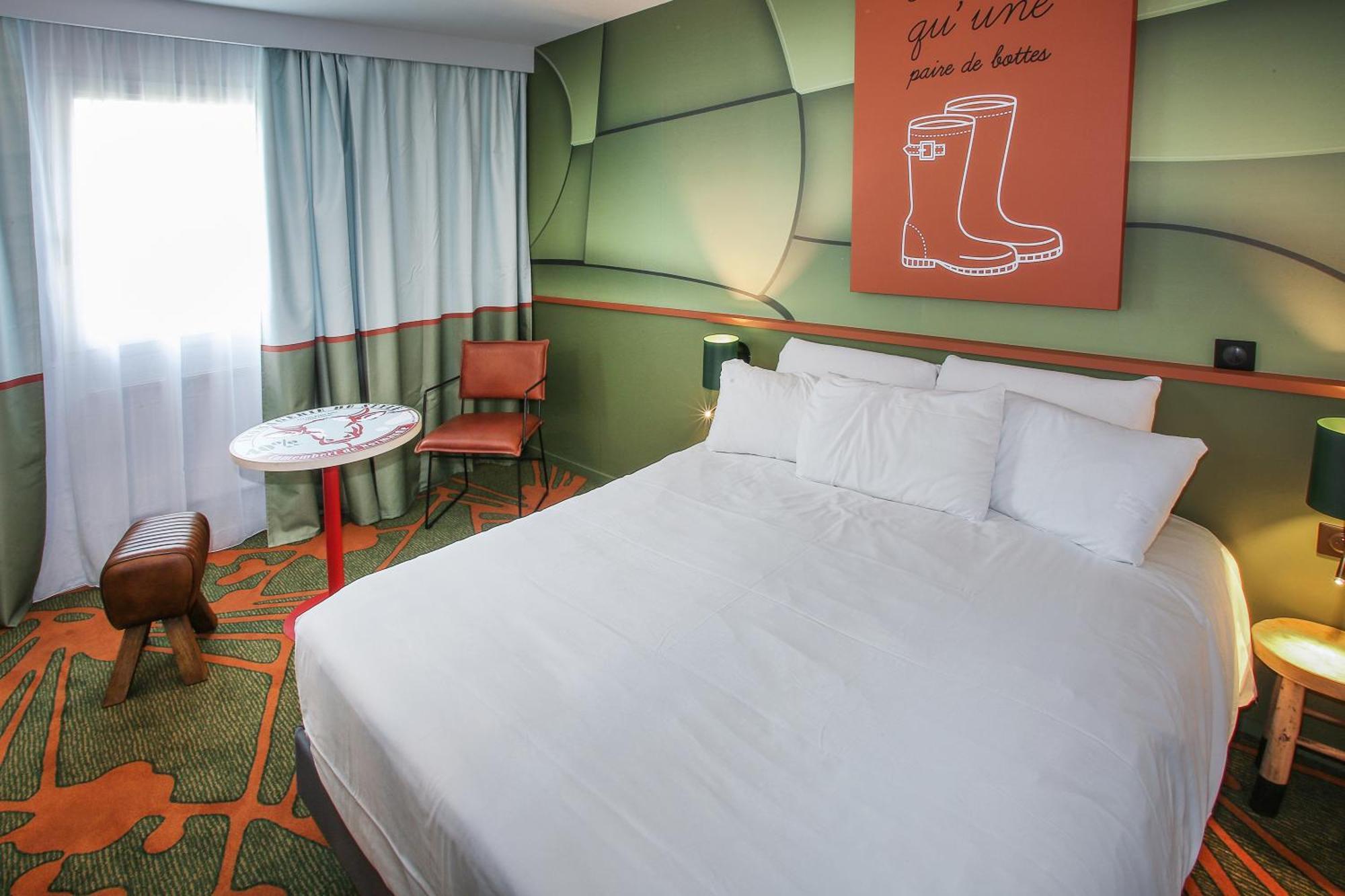 Ibis Styles Lisieux Normandie Екстериор снимка