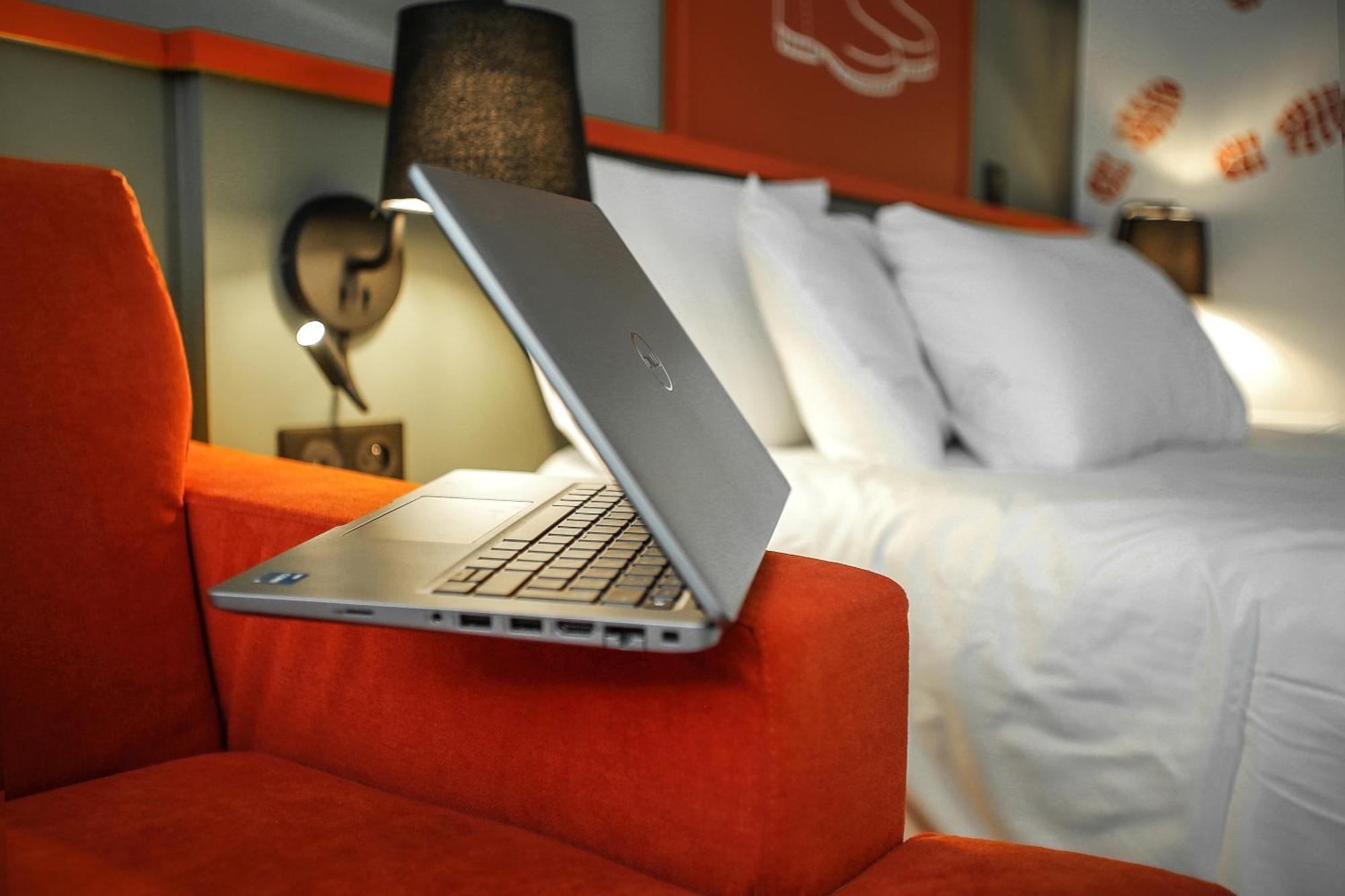 Ibis Styles Lisieux Normandie Екстериор снимка